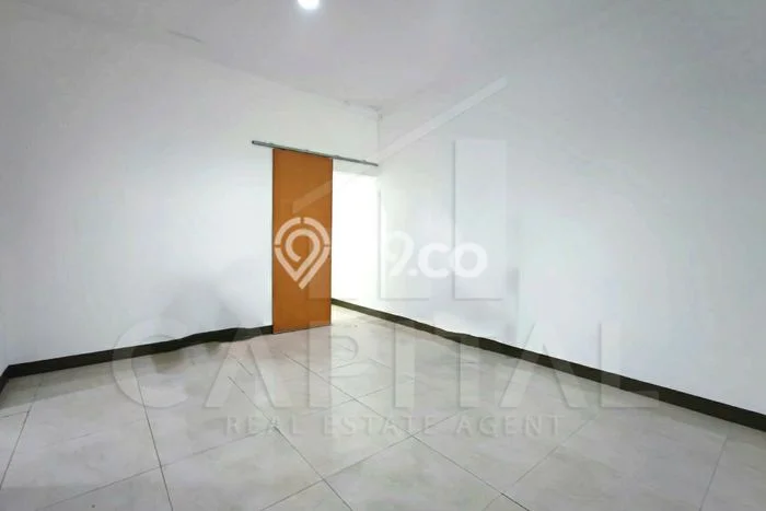 Ruko Dijual di Bandung LT 910m2 & LB 1350m2 Lokasi Terbaik! Ruko Dijual di Bandung LT 910m2 & LB 1350m2 Lokasi Terbaik!