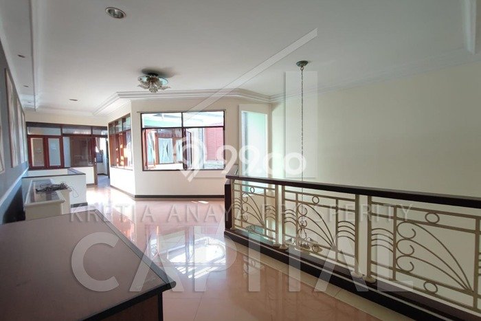 For Sale! Luxury House LT 236m2 Desain Modern di Pasteur For Sale! Luxury House LT 236m2 Desain Modern di Pasteur