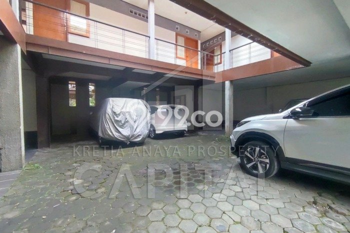 Tersedia Rumah Kost di Sayap Dago, Bandung 32 Kamar Tersedia Rumah Kost di Sayap Dago, Bandung 32 Kamar