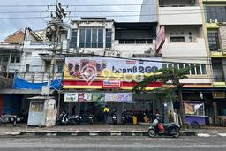 Disewakan Ruko Bisnis di Ujung Pandang Makassar Harga Sewa Menarik Bisa Nego Disewakan Ruko Bisnis di Ujung Pandang Makassar Harga Sewa Menarik Bisa Nego