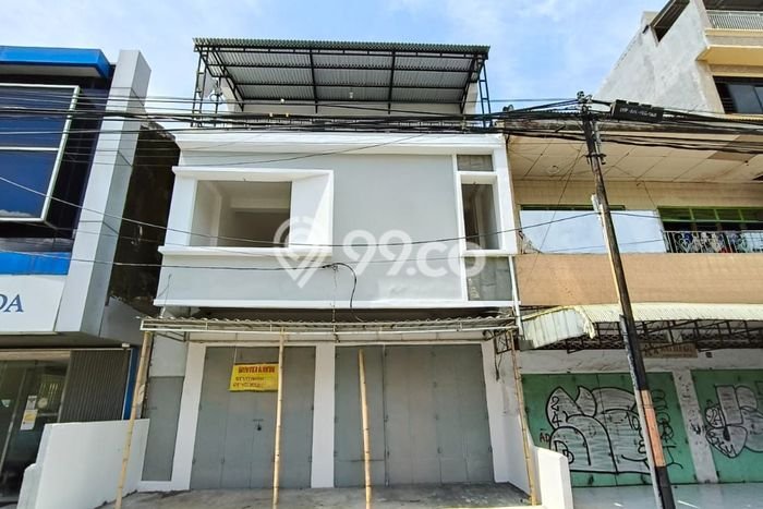 Disewakan Ruko di Lariang Bangi, Luas 357m², Pusat Bisnis Disewakan Ruko di Lariang Bangi, Luas 357m², Pusat Bisnis