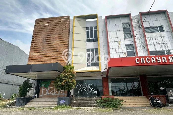 Ruko Kawasan Komersial Kawasan Tamalanrea, Luas 300m2m², Prospektif Ruko Kawasan Komersial Kawasan Tamalanrea, Luas 300m2m², Prospektif