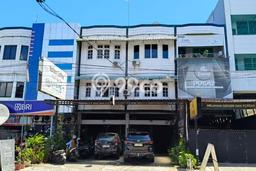 Ruko Disewa di Makassar dengan LB 750m2 Area Komersial Ramai Ruko Disewa di Makassar dengan LB 750m2 Area Komersial Ramai
