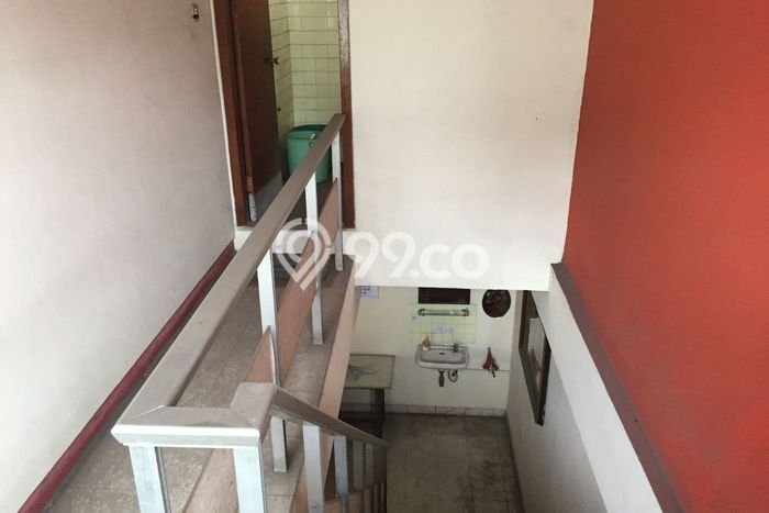 SIAP HUNI! Rumah Asri di Burangrang, Luas 354m² LB 210m² SIAP HUNI! Rumah Asri di Burangrang, Luas 354m² LB 210m²