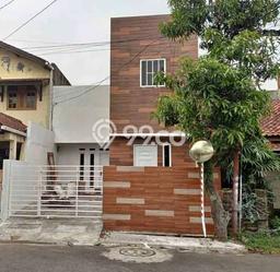 For Sale Rumah 4 Kamar Lokasi Strategis Nyaman dan Strategis di Antapani For Sale Rumah 4 Kamar Lokasi Strategis Nyaman dan Strategis di Antapani