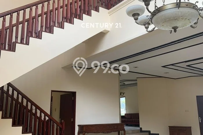 Disewakan! Rumah 5 Kamar Tidur &
3 Kamar Mandi di Pondok Indah, Jakarta Selatan Disewakan! Rumah 5 Kamar Tidur &
3 Kamar Mandi di Pondok Indah, Jakarta Selatan