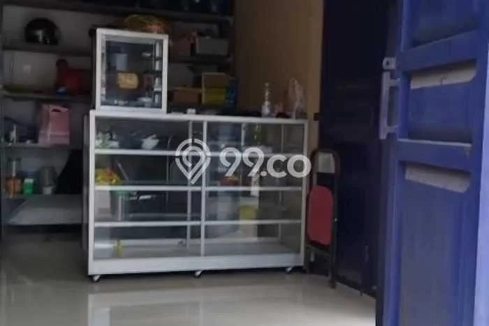 Ruko Disewakan di Kawasan Ramai Tembalang, Semarang Ruko Disewakan di Kawasan Ramai Tembalang, Semarang
