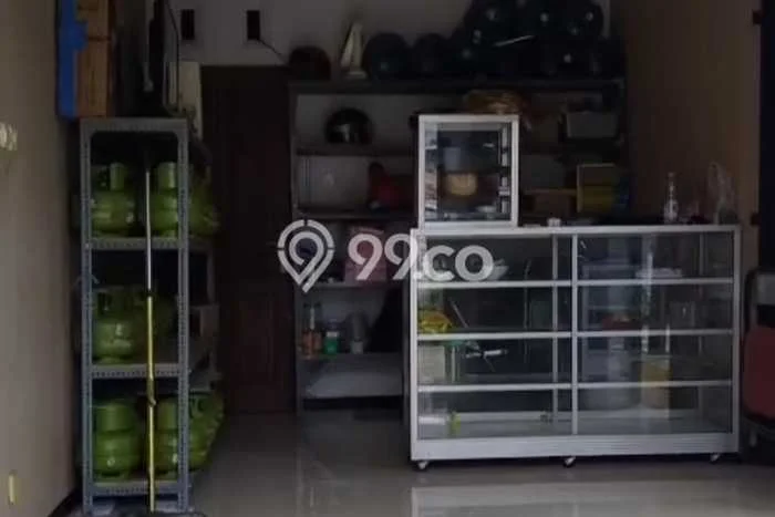 Ruko Disewakan di Kawasan Ramai Tembalang, Semarang Ruko Disewakan di Kawasan Ramai Tembalang, Semarang