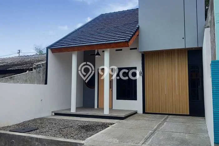 For Sale Hunian Rumah Terawat 2 KT di Ketileng, Semarang For Sale Hunian Rumah Terawat 2 KT di Ketileng, Semarang