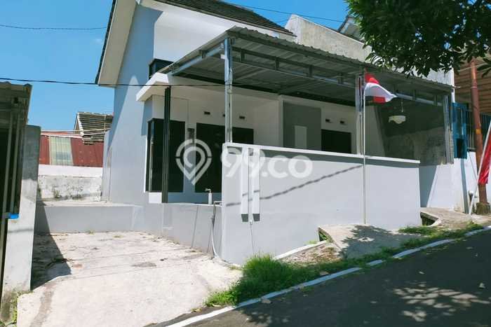 Dijual Rumah 2 Kamar Lokasi Ideal Nyaman dan Strategis di Banyumanik Dijual Rumah 2 Kamar Lokasi Ideal Nyaman dan Strategis di Banyumanik