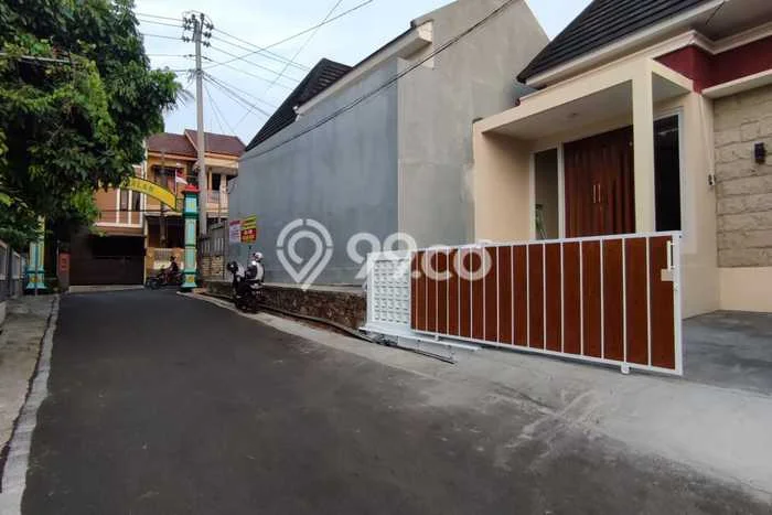 Dijual Cepat Rumah Favorit Siap Huni LB 50m2 di Banyumanik, Semarang Dijual Cepat Rumah Favorit Siap Huni LB 50m2 di Banyumanik, Semarang