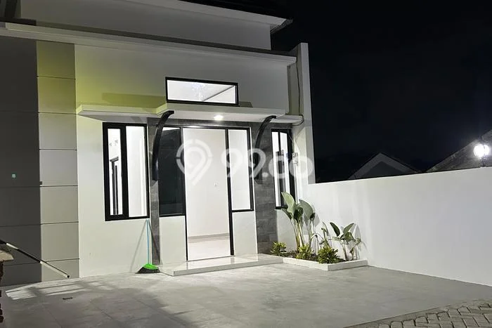 Rumah Modern 2 Kamar LT 99m2 di Ketileng Rumah Modern 2 Kamar LT 99m2 di Ketileng