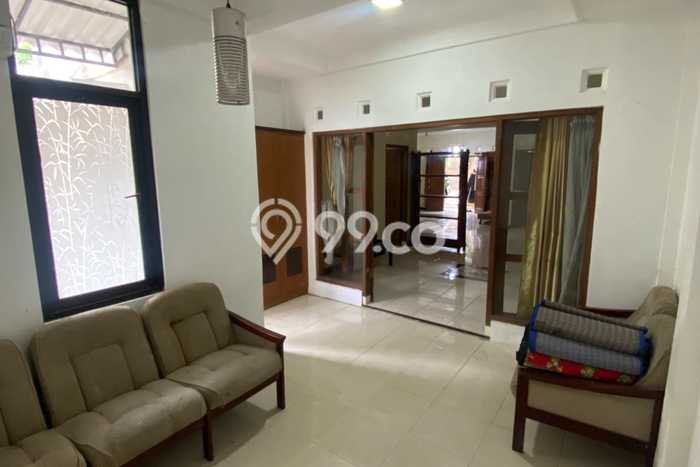 Rumah Luas Asri 5 KT Siap Pakai di Ngesrep Semarang Rumah Luas Asri 5 KT Siap Pakai di Ngesrep Semarang