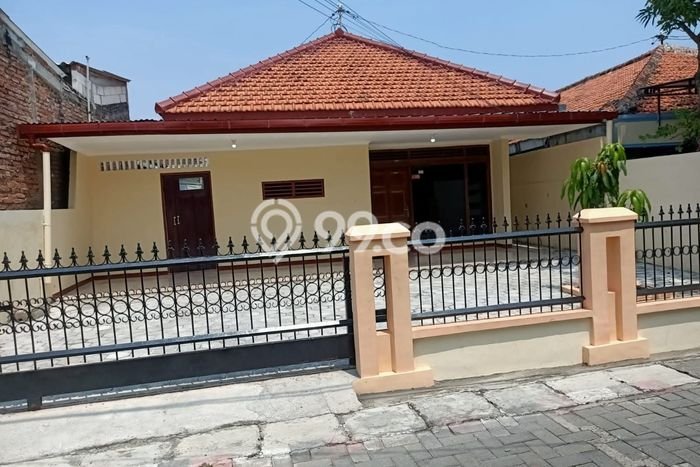 Sewa Rumah Harga Terjangkau di Plombokan Semarang Punya 3 Kamar Tidur Sewa Rumah Harga Terjangkau di Plombokan Semarang Punya 3 Kamar Tidur