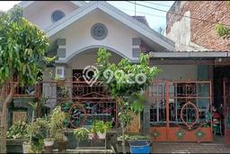 Rumah Strategis Modern Lb 240m2 di Banyumanik, Semarang Rumah Strategis Modern Lb 240m2 di Banyumanik, Semarang
