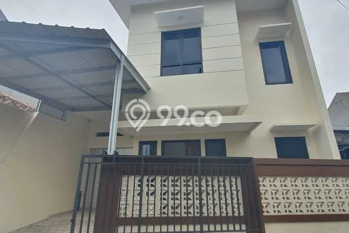 For Sale Rumah 6 Kamar Lokasi Ideal Nyaman dan Strategis di Semarang Tengah For Sale Rumah 6 Kamar Lokasi Ideal Nyaman dan Strategis di Semarang Tengah
