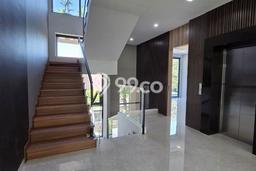 Ready to Use! Luxury House LT 210m2 Desain Modern di Citraland Ready to Use! Luxury House LT 210m2 Desain Modern di Citraland