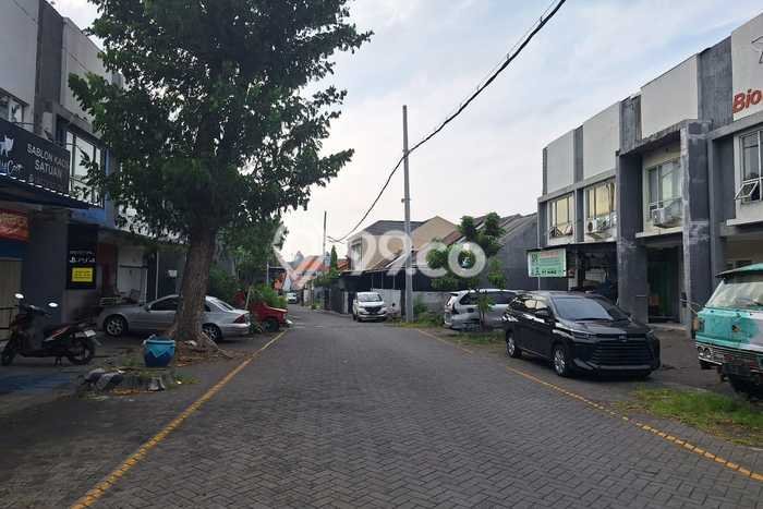 LOKASI TERBAIK! Ruko di Benowo, Luas 48m2m², Akses Utama LOKASI TERBAIK! Ruko di Benowo, Luas 48m2m², Akses Utama