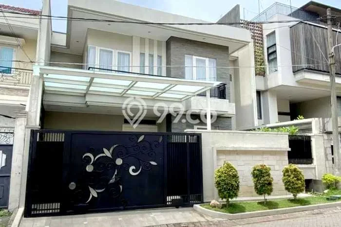 Siap Huni Rumah Mewah 4 Kamar di Dukuh Pakis Dekat ke Mana Pun Siap Huni Rumah Mewah 4 Kamar di Dukuh Pakis Dekat ke Mana Pun