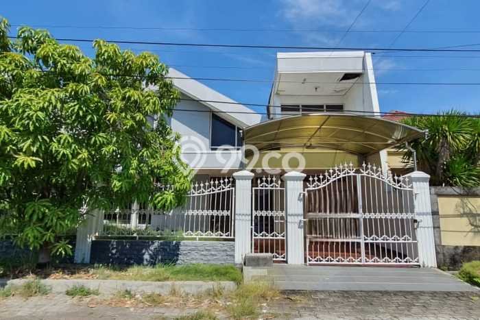Dijual Rumah Luas Elegan Dengan View Eksklusif di Kertajaya, Surabaya Dijual Rumah Luas Elegan Dengan View Eksklusif di Kertajaya, Surabaya