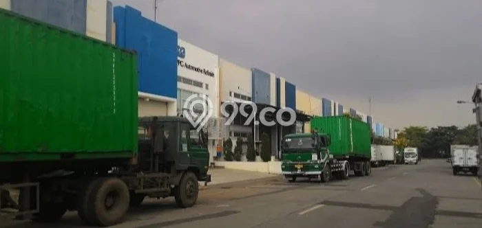 Unit Gudang disewakan di Pulo Gadung Jakarta Timur dengan LT 420m2 / LB 612m2 Unit Gudang disewakan di Pulo Gadung Jakarta Timur dengan LT 420m2 / LB 612m2