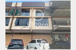 Disewakan Ruko di Kawasan Ramai Batam Centre Luas 240m2 Disewakan Ruko di Kawasan Ramai Batam Centre Luas 240m2