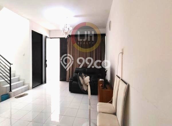 Disewakan! Rumah 3 Kamar Tidur &
3 Kamar Mandi di Batam Centre, Batam Disewakan! Rumah 3 Kamar Tidur &
3 Kamar Mandi di Batam Centre, Batam