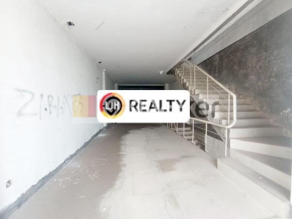 Lokasi strategis! Rumah siap pakai disewakan di Batam Kota LB 260m2 Lokasi strategis! Rumah siap pakai disewakan di Batam Kota LB 260m2