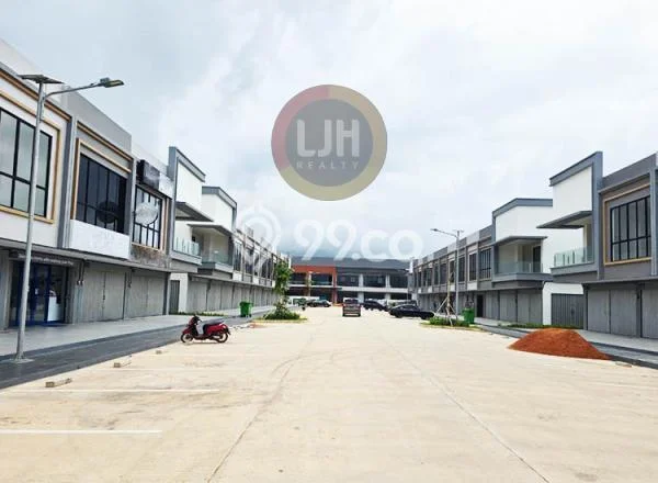 Unit Ruko Paling Strategis di Bengkong Batam dengan LB 144m2 Unit Ruko Paling Strategis di Bengkong Batam dengan LB 144m2