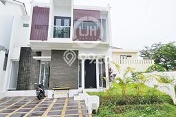 Rumah Strategis Modern Lb 162m2 di Batam Kota, Batam Rumah Strategis Modern Lb 162m2 di Batam Kota, Batam