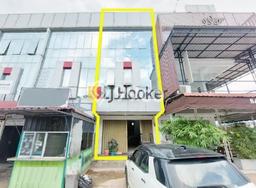 For Rent Ruko di Batam Kota, Luas 132m², Kawasan Ramai For Rent Ruko di Batam Kota, Luas 132m², Kawasan Ramai