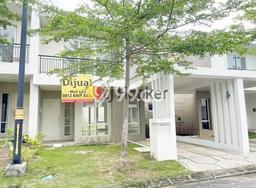 Rumah Nyaman area Batam Centre, Batam, Luas 160m² LB 130m² Rumah Nyaman area Batam Centre, Batam, Luas 160m² LB 130m²