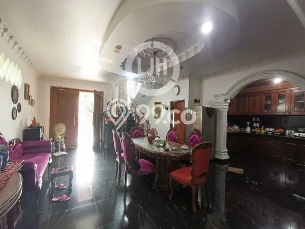 HARGA SPECIAL! Rumah Asri lokasi Batam Kota, Luas 397m2m² Bangunan 400m2m² HARGA SPECIAL! Rumah Asri lokasi Batam Kota, Luas 397m2m² Bangunan 400m2m²