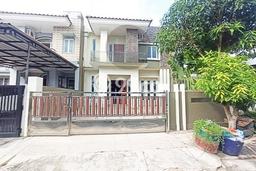 Rumah Strategis Modern Lb 120m2 di Batam Centre, Batam Rumah Strategis Modern Lb 120m2 di Batam Centre, Batam