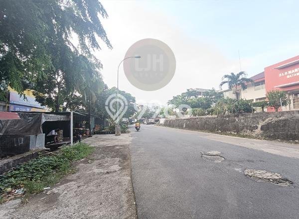 LOKASI BISNIS! Ruko Disewakan di Lubuk Baja, Luas 261m², Area Strategis, Ready Usaha LOKASI BISNIS! Ruko Disewakan di Lubuk Baja, Luas 261m², Area Strategis, Ready Usaha