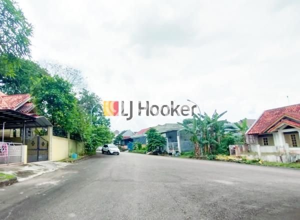 Rumah Luas Tanah 162m² di Batam Kota, Batam - Akses Mudah Rumah Luas Tanah 162m² di Batam Kota, Batam - Akses Mudah