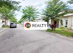 KESEMPATAN TERBAIK! Rumah di Batam Centre, 2 KT, Ready, LT 96m² LB 65m² KESEMPATAN TERBAIK! Rumah di Batam Centre, 2 KT, Ready, LT 96m² LB 65m²