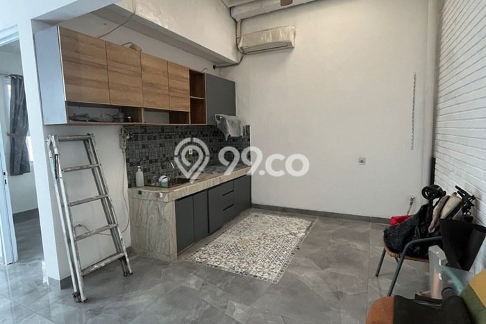 Disewakan! Rumah 3 Kamar Tidur &
2 Kamar Mandi di BSD Green Wich, Tangerang Disewakan! Rumah 3 Kamar Tidur &
2 Kamar Mandi di BSD Green Wich, Tangerang