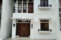 Dijual Rumah Strategis Bagus Punya 4 KT di Cinere Depok SHM Dijual Rumah Strategis Bagus Punya 4 KT di Cinere Depok SHM
