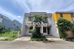 Ready to Use! Luxury House LT 150m2 Desain Elegan di Pondok Cabe Ready to Use! Luxury House LT 150m2 Desain Elegan di Pondok Cabe