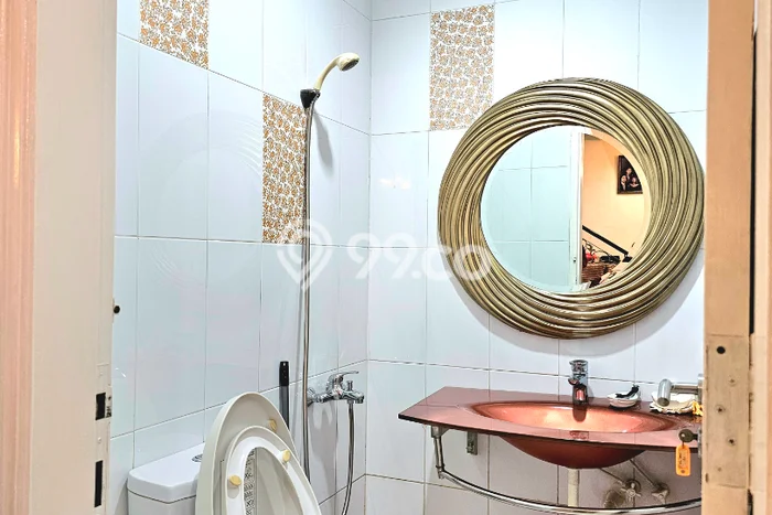 Rumah Elit LB 350m2 Siap Huni Desain Elegan di Taman Kencana, Jakarta Barat Rumah Elit LB 350m2 Siap Huni Desain Elegan di Taman Kencana, Jakarta Barat