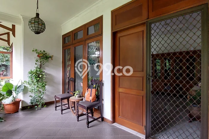 Ready to Use! Premium House LT 2300m2 Desain Modern di Pejaten Ready to Use! Premium House LT 2300m2 Desain Modern di Pejaten