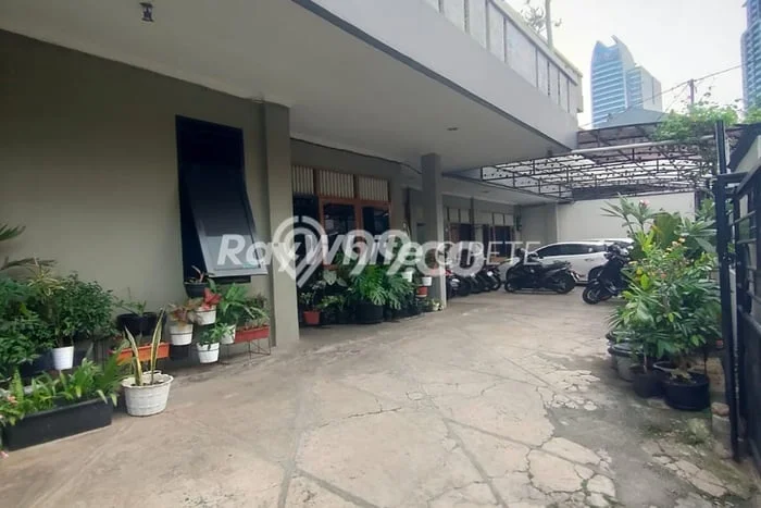 Rumah Kost untuk Dijual di Pancoran dengan 38 KT, 37 KM, Luas 750m2 Rumah Kost untuk Dijual di Pancoran dengan 38 KT, 37 KM, Luas 750m2