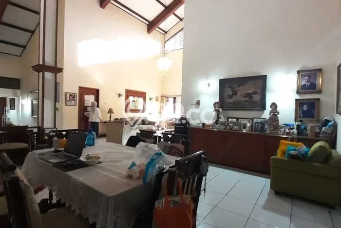 Ready to Use! Luxury House LT 740m2 Desain Elegan di Kalibata Ready to Use! Luxury House LT 740m2 Desain Elegan di Kalibata