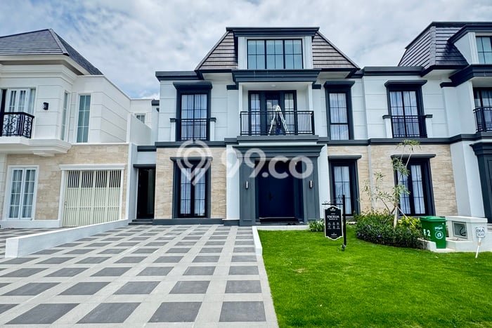 Rumah Mewah Siap Huni LT 252m2 di Tamalanrea, Makassar Rumah Mewah Siap Huni LT 252m2 di Tamalanrea, Makassar