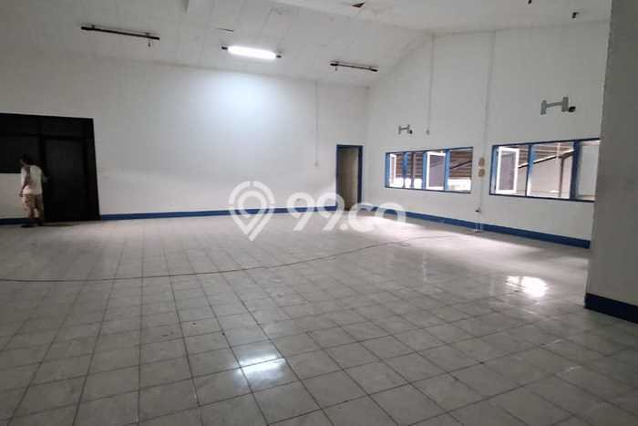 Unit Gudang Dijual di Karang Tengah Tangerang Luas Bangunan 2000m2 Unit Gudang Dijual di Karang Tengah Tangerang Luas Bangunan 2000m2
