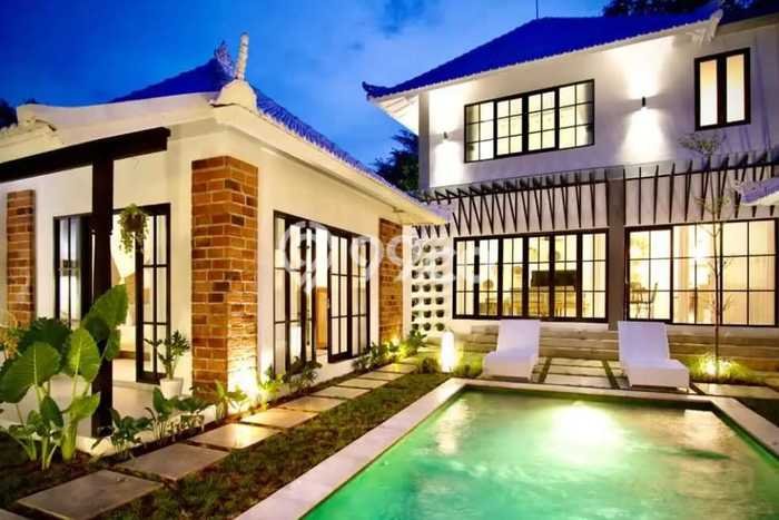 DIJUAL! Vila di , Luas 260m2m², Posisi Premium DIJUAL! Vila di , Luas 260m2m², Posisi Premium