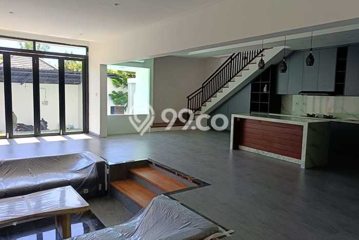 Vila Berkembang di , Dimensi 215m2m², Area Nyaman untuk Anda Vila Berkembang di , Dimensi 215m2m², Area Nyaman untuk Anda