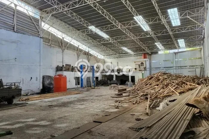 Gudang Dijual di Prime Area Tangerang Luas 2300m2 Gudang Dijual di Prime Area Tangerang Luas 2300m2