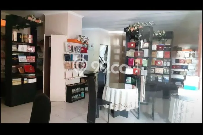 Unit Gudang Dijual di Serpong Tangerang Selatan 730m2 Unit Gudang Dijual di Serpong Tangerang Selatan 730m2